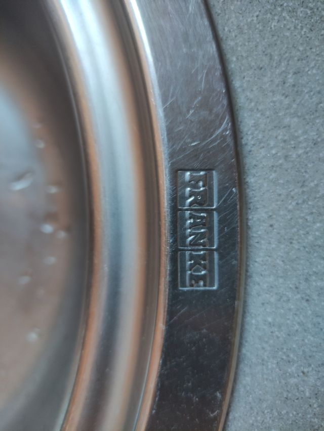 Fregadero con grifo extensible