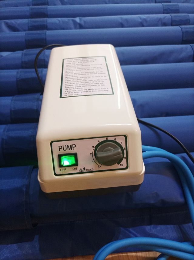 Colchón de aire antiescaras con bomba