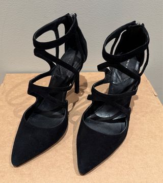 Zapatos de tacón Zara negros