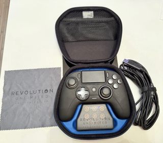 Mando Nacon Revolution Unlimited PS4 Inalámbrico