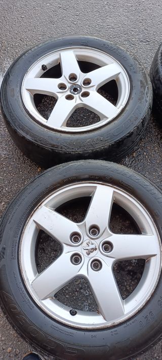 Ruedas de aleación Peugeot aluminio 
205/60R16 