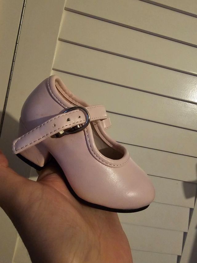 Zapatos de niña rosas