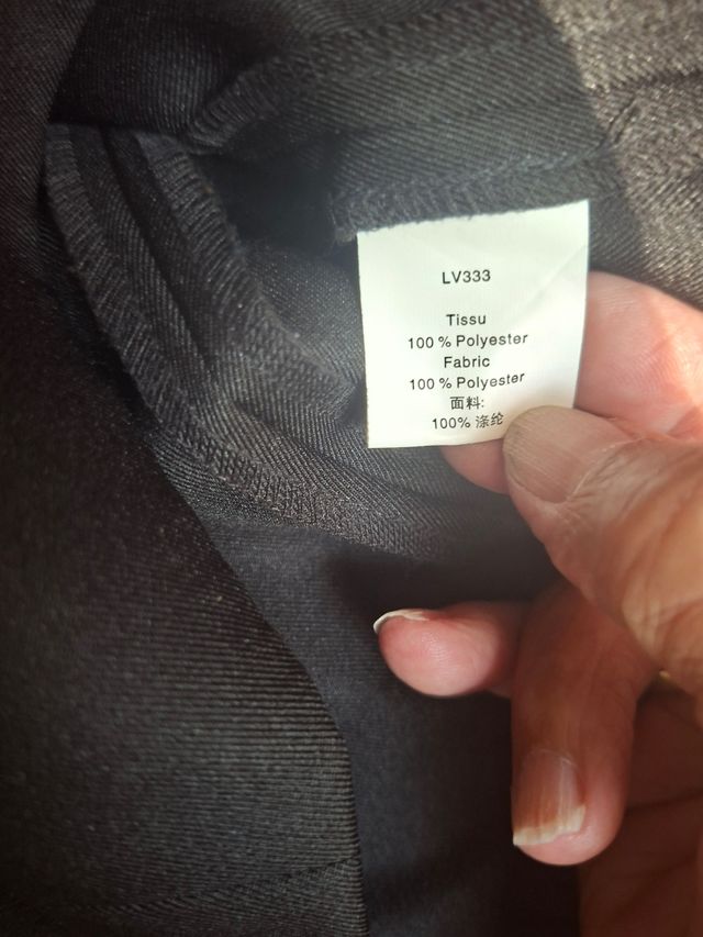 Blusa Louis Vuitton Negra