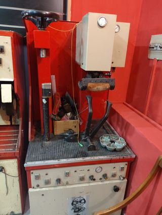 Maquinaria Zapatero y Llaves