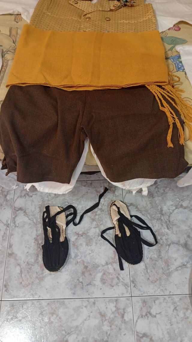 Traje Baturro de gala.  -Niño 7-8 años-