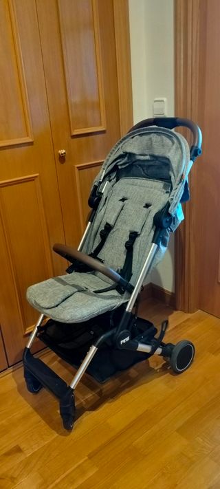 Silla de paseo ligera gris