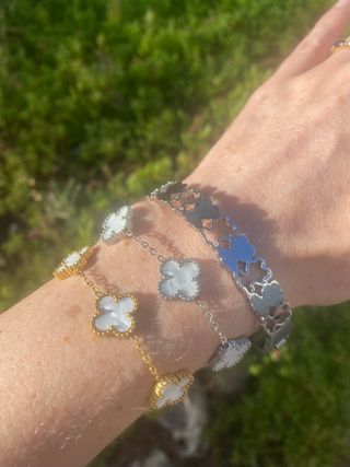 Tous, Van Cleef, etc
pregunta modelos y precios