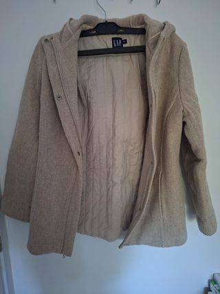 Abrigo Gap Beige con Capucha