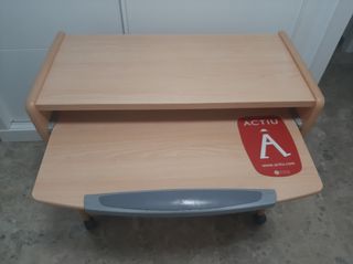 Mesa Ordenador Actiu Clara con Bandeja
