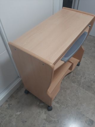 Mesa Ordenador Actiu Clara con Bandeja