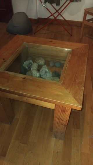 Mesa baja de centro de madera maziza con cristal