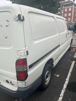 Toyota Hiace 2.4 TD