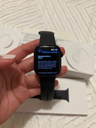 Apple Watch Series 10 42mm Negro en su caja
