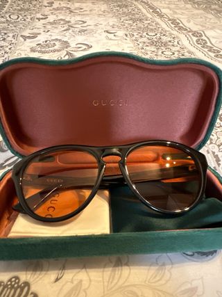 Gafas de Sol Gucci Negras con lentes naranjas
