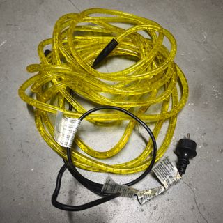Luces LED flexibles multicolor.