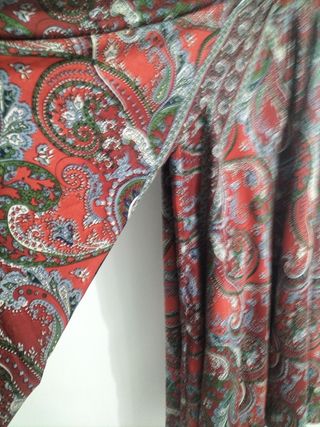 Falda larga estampada, Falda-pantalon de seda