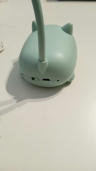 Lámpara pequeña de escritorio