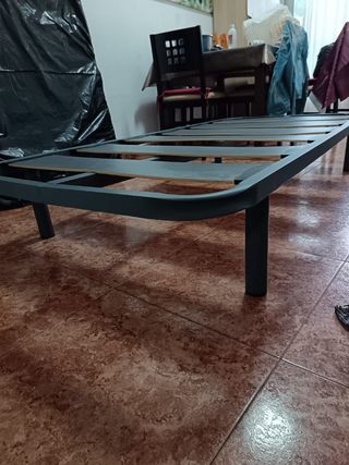 Somier metálico gris. Disponible 2