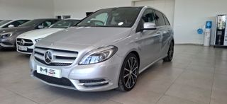 Mercedes-Benz Clase B 180 AUTOMÁTICO  2015