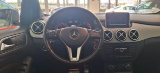 Mercedes-Benz Clase B 180 AUTOMÁTICO  2015