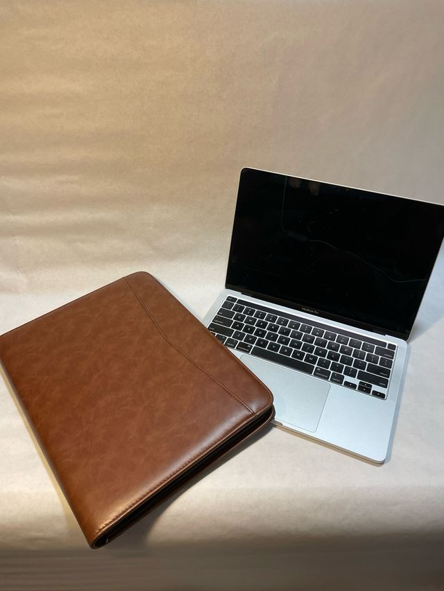 Portfólio Executive Bi-couro castanho com bolsos