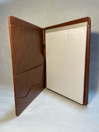 Portafolio Ejecutivo Bi-piel Marrón con bolsillos 