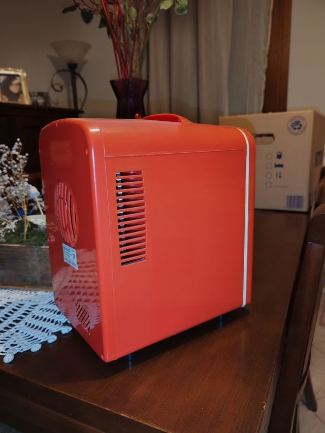 Mini Frigo Amstrad Tavola Arancione