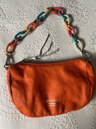 Bolso Caramelo Naranja Cadena Multicolor