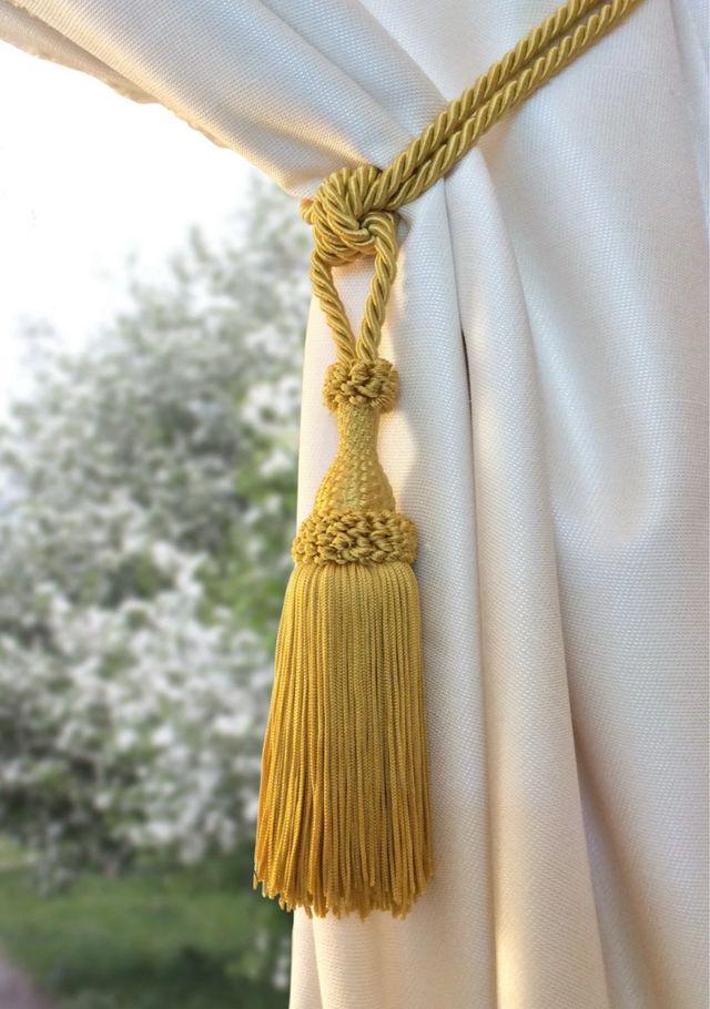 Passamaneria Embrasse raccogli tenda con nappa 3