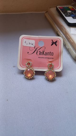 Brincos Kinkanto Rosa Claro com Pedras Brilhantes