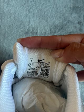 Zapatillas Nike Vomero 5 grises y azules