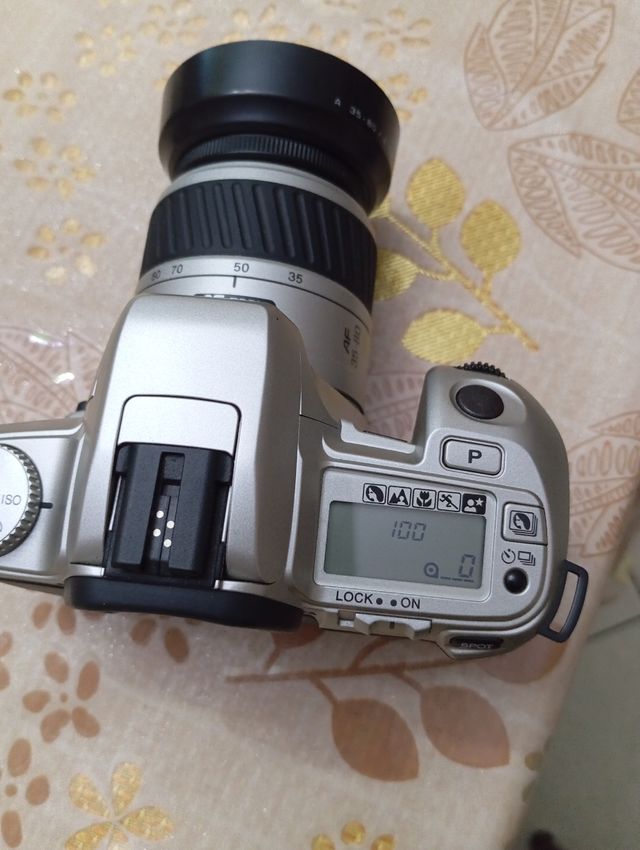 Macchina fotografica Minolta argento