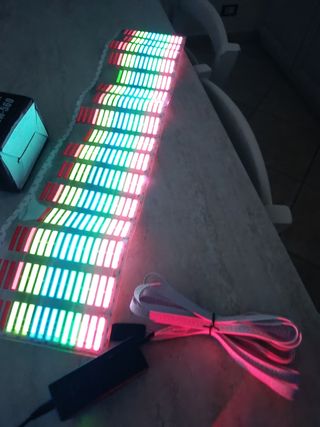 Lampada LED auto per musica CM-560