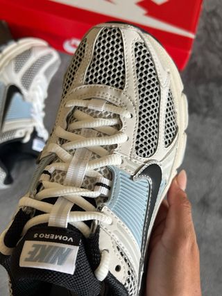 Zapatillas Nike Air Zoom Vomero 5 platinum