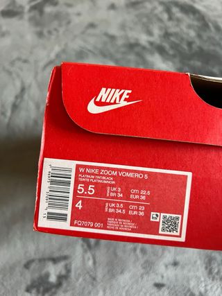 Zapatillas Nike Air Zoom Vomero 5 platinum