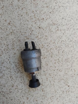 Pulsador agua limpia Renault 8 y 10