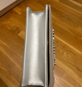 Bolso Moschino Plateado Acolchado