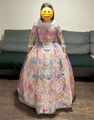 Traje de Fallera