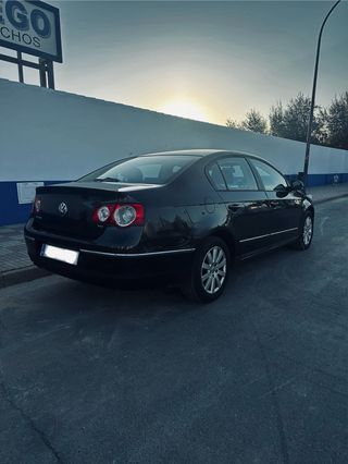 Volkswagen Passat 1.9 TDI 105 CV