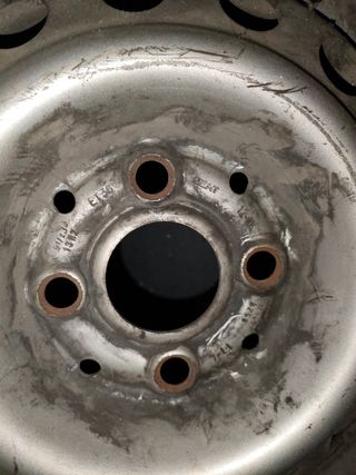Llanta con neumático 175/70/13 82T firestone F-590