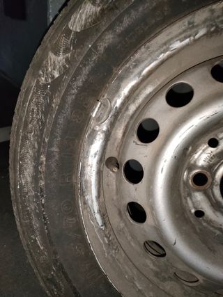 Llanta con neumático 175/70/13 82T firestone F-590