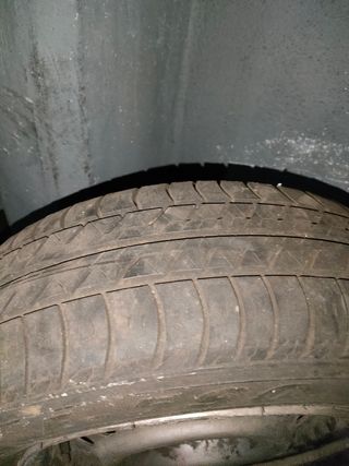 Llanta con neumático 175/70/13 82T firestone F-590