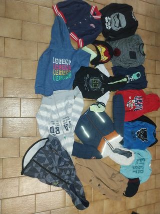 Lotto abbigliamento bambino 3-4-5 anni