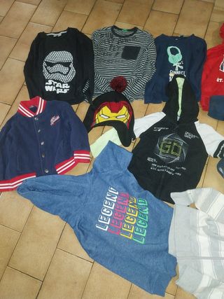 Lotto abbigliamento bambino 3-4-5 anni