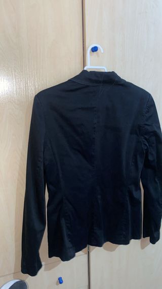 Chaqueta Stradivarius Negra