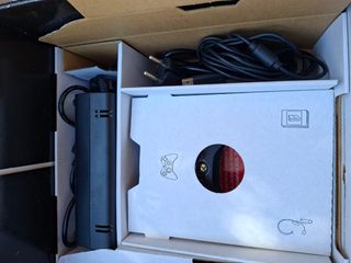 Xbox 360 250GB + Kinect + 2 mandos + juegos