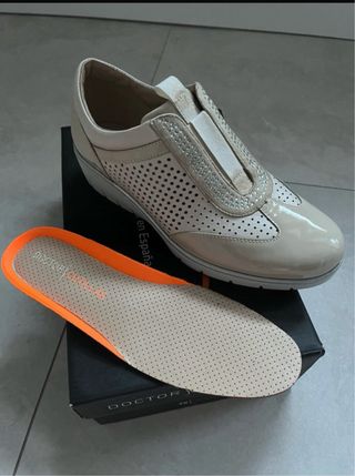 Zapatos deportivos Doctor Cutillas beige señora