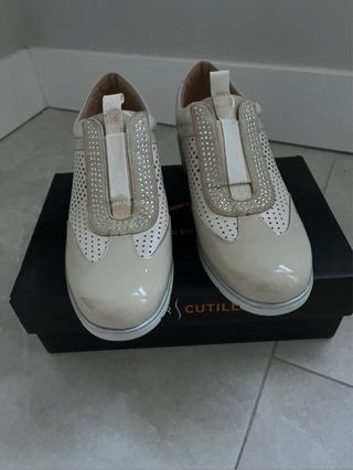 Zapatos deportivos Doctor Cutillas beige señora