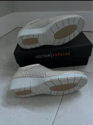 Zapatos deportivos Doctor Cutillas beige señora