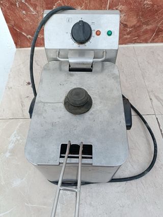 Freidora Eléctrica MCC HDF1104